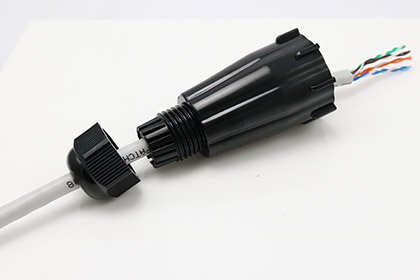 IP68 Industrial Waterproof Cat6 RJ45 STP 180 Degree 110 Type Keystone Jack